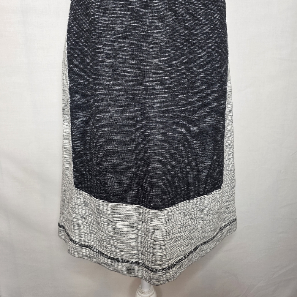 Lou & Grey Colorblock Gray Knit Knee Length Dress Size Small - Picture 3 of 7
